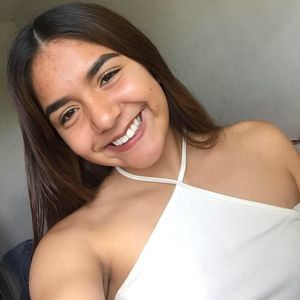 Meet your Posher, Daniela